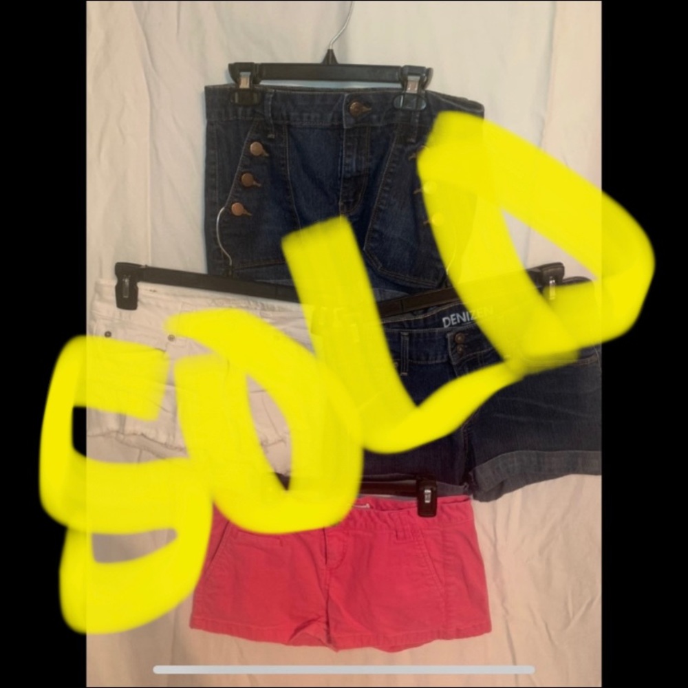 Bundle of 4 shorts! American Eagle/ Levi’s